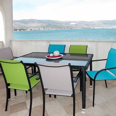 Apartments Sollis Trogir Room photo