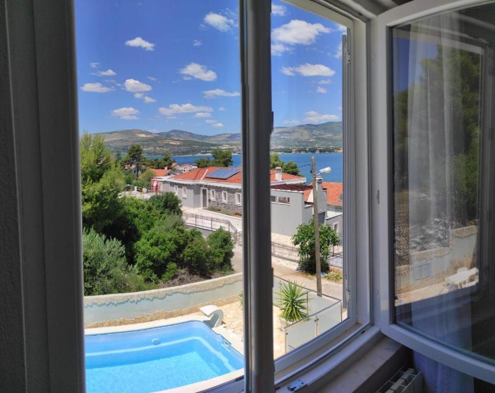 Apartments Sollis Trogir Exterior photo